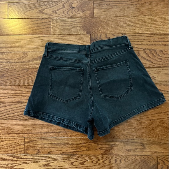 Black Hollister High-Rise Vintage Shorts - Picture 2 of 4